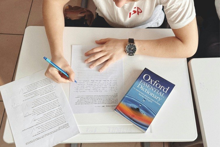 Pisanje eseja za CPE Writing